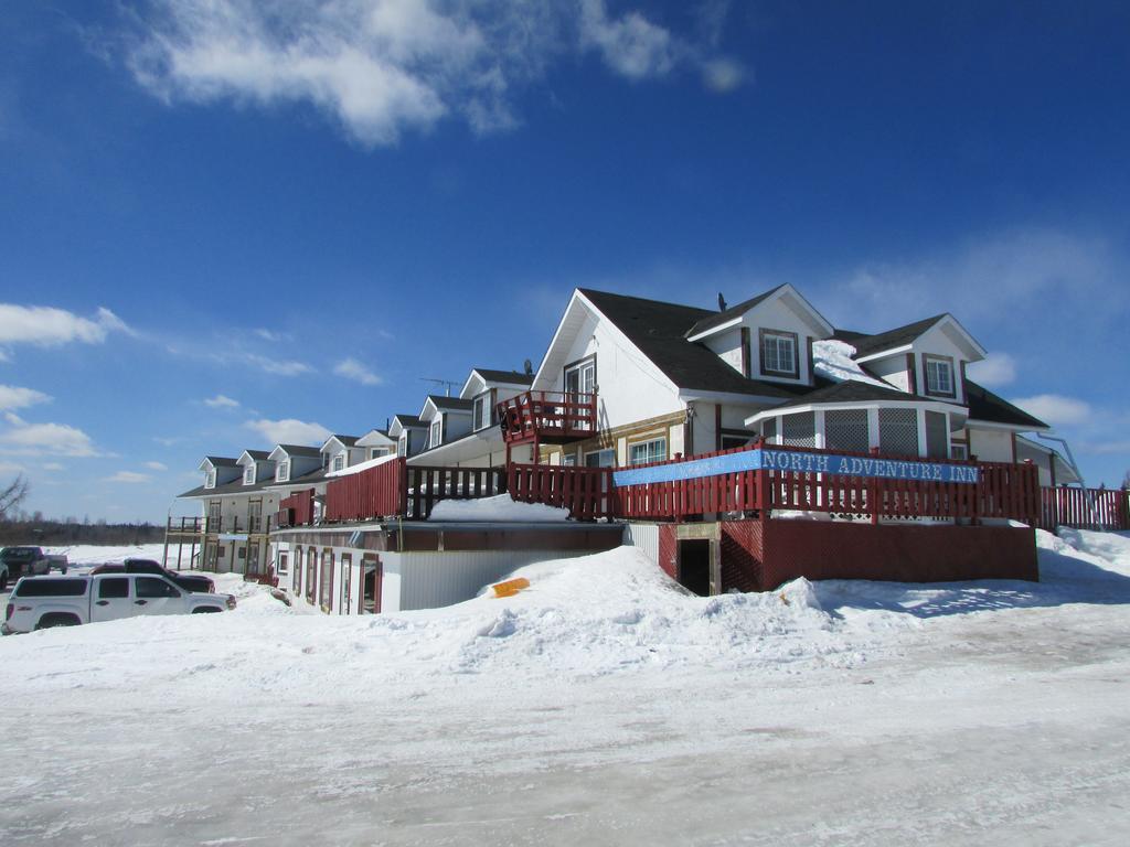 North Adventure Inn Cochrane Екстериор снимка